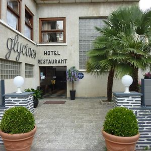 Hotel les Glycines